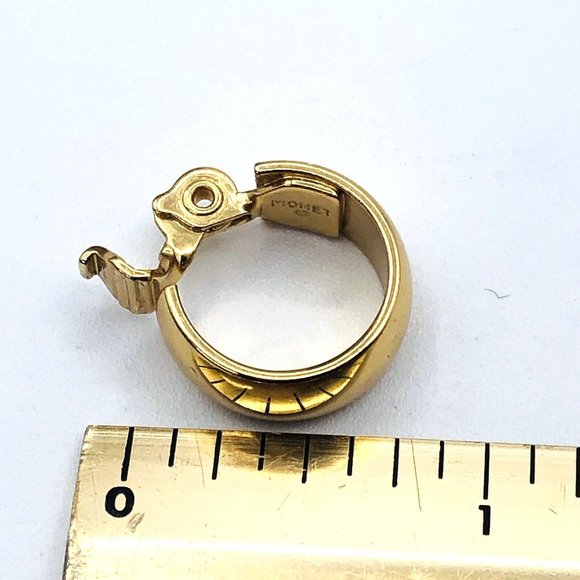 Vintage MONET Hoop Earrings Gold Tone Bold Shiny Wide Huggie Clip On Earrings - Picture 6 of 8